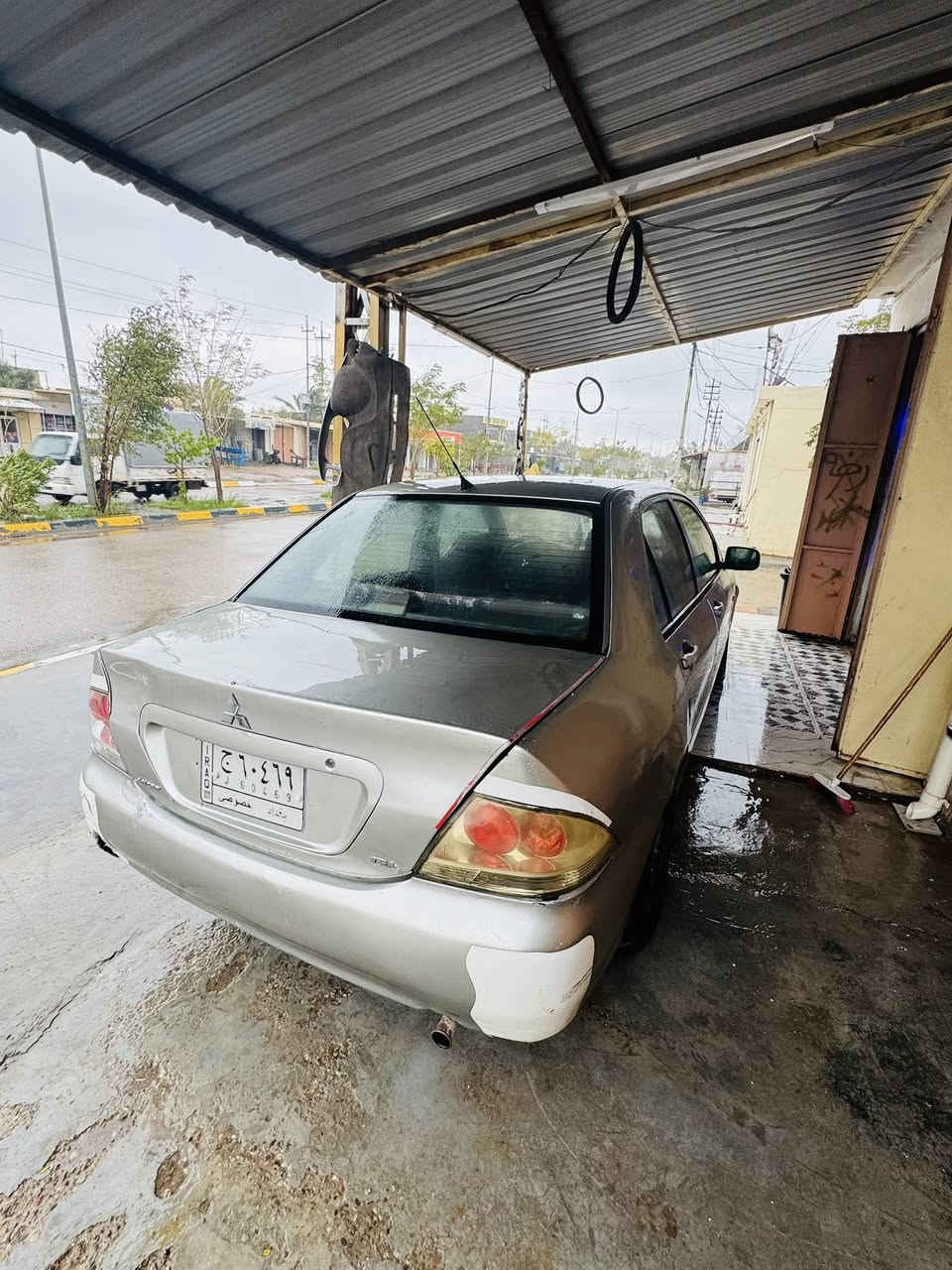 السلام عليكم لانسر ٢٠٠٧ سنوية جديدة صدر جديد كير ومكينة بل نايلون بيهة صبغ احزام وضربتهة جنطة عارضيهة ٧٠ وبيهة مجال للطيبين ***********
