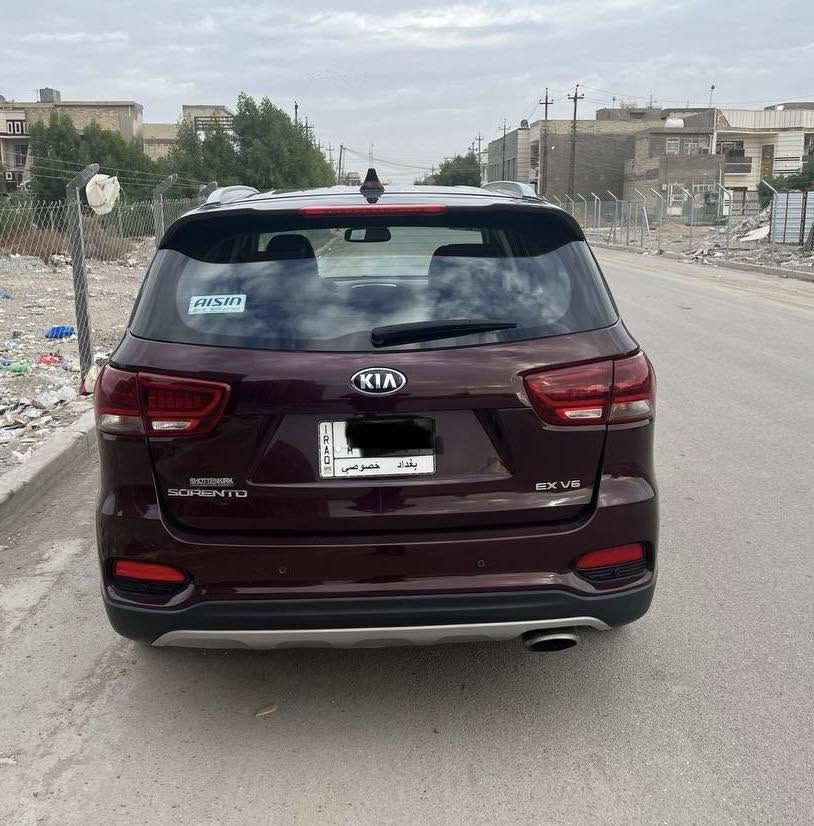 سورنتو 2019 Ex فول مواصفات امريكي 6 سلندر 3.3 رقم بغداد ماشية 40000 مايل  مكانها بغداد حادثها موضح بالصور السعر 195 و بيها مجال بيع فقط بدون مراوس التواصل على الرقم ***********أو *********** غير متواجد على الفيس
