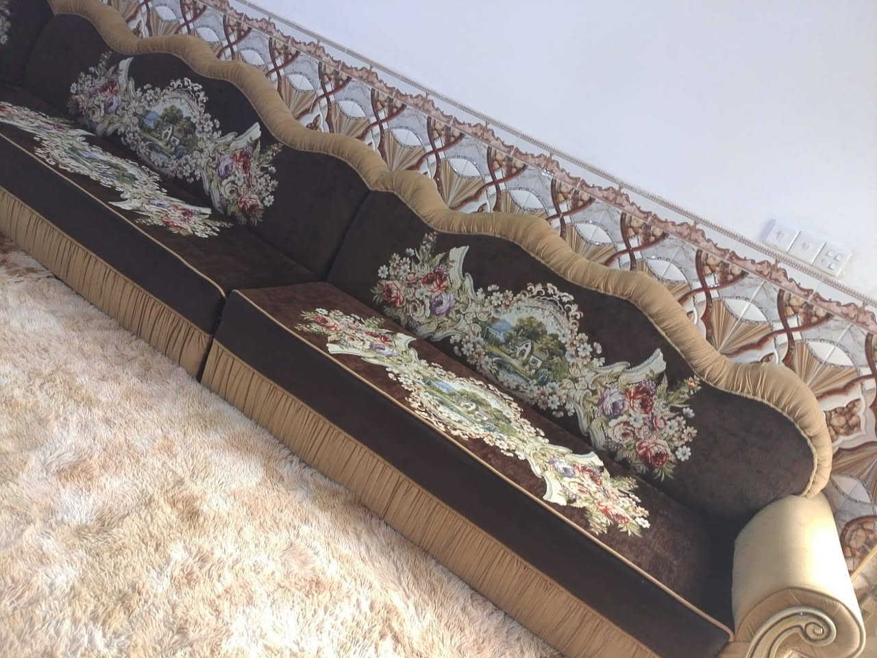 ديوان تفصال 24 مقعد


**إذا كنت صاحب هذا الإعلان وتريد حذفه لأي سبب، رجاءا أرسل رسالة إلى الدعم الفني**