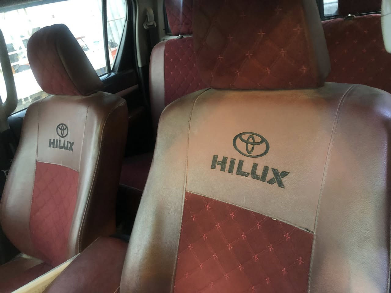 السلام عليكم 
بيكم فور ويل رقم بغداد كوتي 
موديل ١٧ باسمي استخدادشخصي 
ماشيه ١٤١ سياره مكفوله ماعدا طخه صغيره مبينه بل صوره عنوان بغداد 
الاتصال ***********
***********
