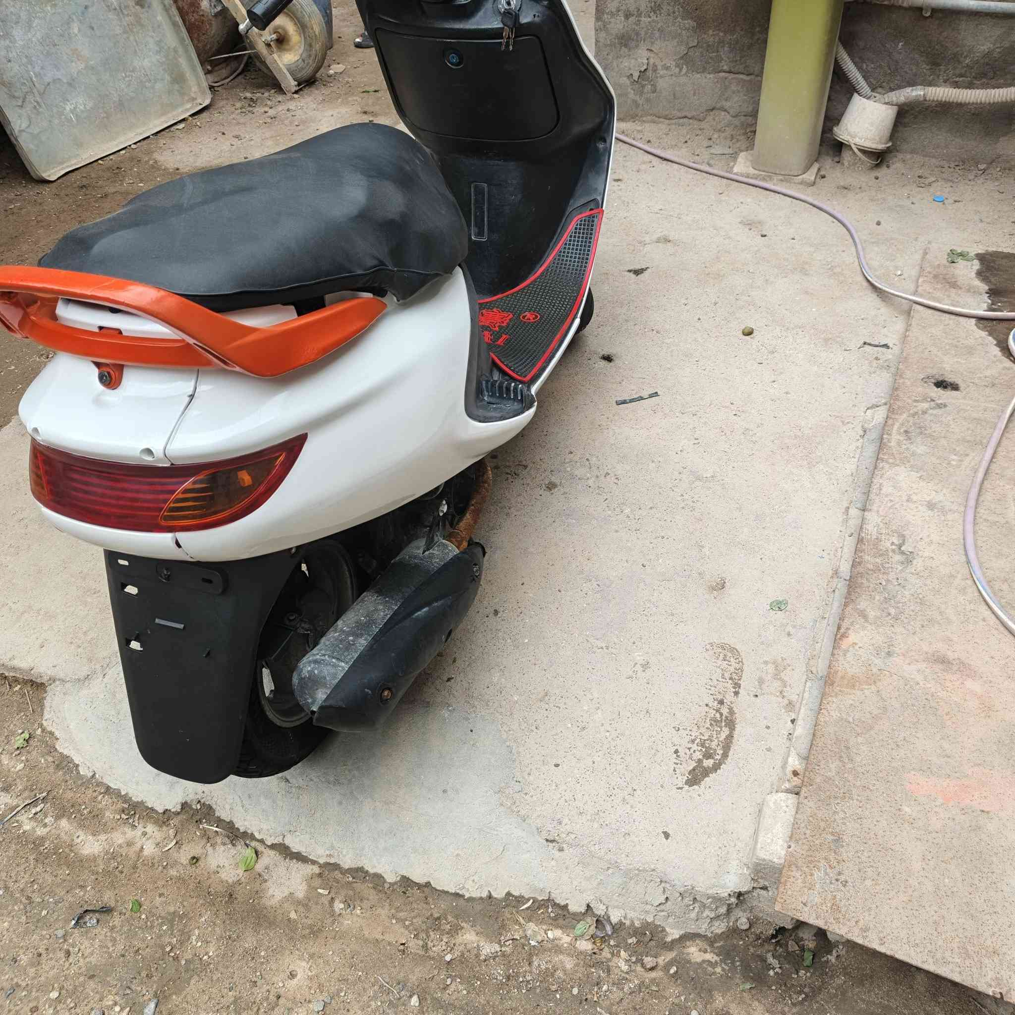 السلام عليكم شباب دراجه فراشه البيع مفتوحه اول مره كهربايات شغاله سلف وهندر سعره 400الف وبيه مجال قليل العنوان بصره الزبير


**إذا كنت صاحب هذا الإعلان وتريد حذفه لأي سبب، رجاءا أرسل رسالة إلى الدعم الفني**