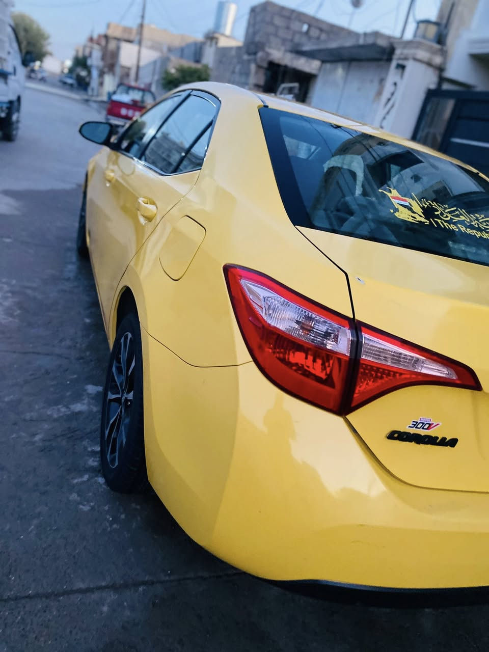 سلام عليكم كورله ١٩LE سياره جديده وحلوه
رقم بغداد انكليزي جديد بسمي هزه جديده مصفره نقابه 

بطاقه بانزين بيه كير محرك شرط تبريد تدفئه شرط 

ولا كلوب بدشبول مشتغل ماشيه ١٢١ الف ضرر جدا بسيط 

كله بلاد بدون تبديل فقط كم مكان بي تصفيه صور الضرر 

مرفقه ويه الصور استفسار اتصل 

*********** 
سعر 150بيه مجال
