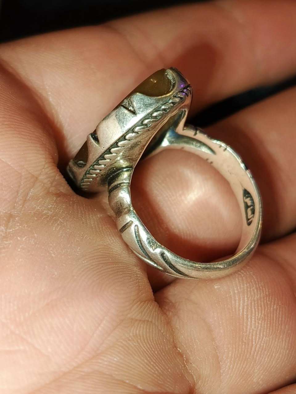 عقيق اصفر منقوش سورة الواقعة من الامام وسورة يس من الخلف صياغة ثقيلة فضة ٩٢٥ سعر جدا مناسب💛
حجز وتفاصيل أكثر خاص او واتساب ***********🌹
وموجود عندي كل انواع الاحجار والمحابس الفضة والنحاس.
