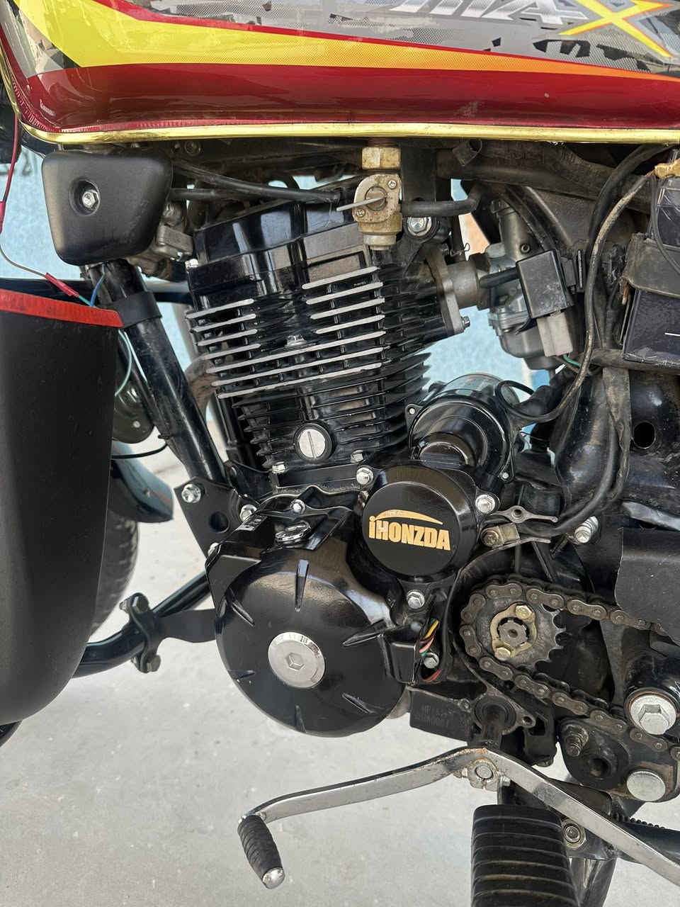 سلام عليكم دراج نامه موديل ٢١ نازله بل ٢٥شهر سابع دراجه مكفوله كفاله عامه برغي ما مفتوح من المكينه ماشيه 11الف حقيق لحقيقي رقم وسنويه بغداد انكليزي تحويل ثاني يوم بأسمي الدراجه مكاني بغداد شارع فلسطين ***********
