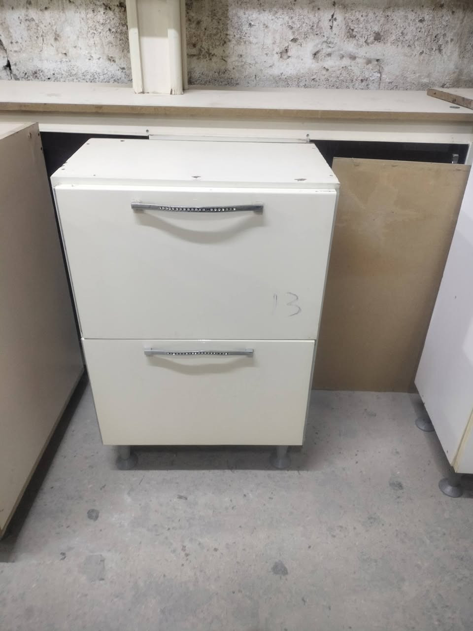 اثاث بيت جديد ما مستعمل وباله تركي .ديوانيه .الاسكان .مقابل المعهد التقني ***********
