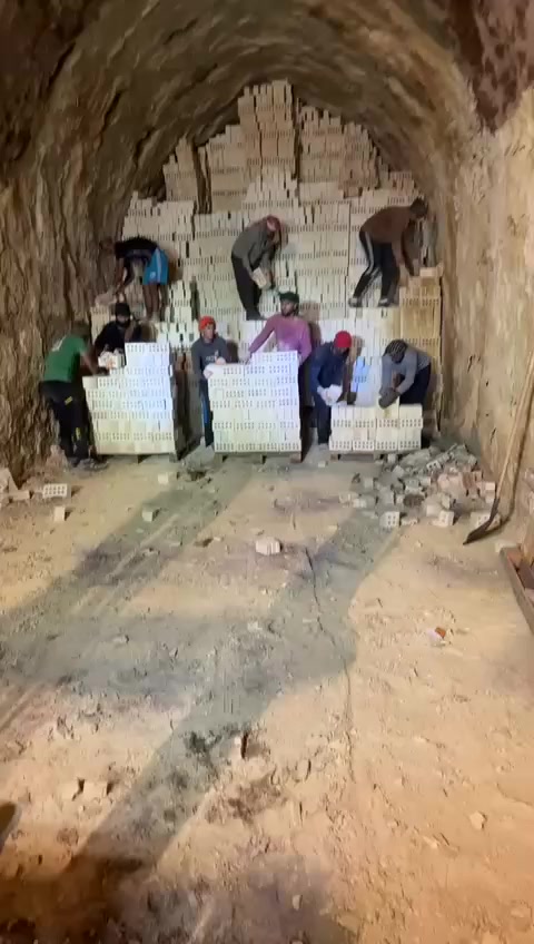 🚨 انتبه قبل لا تبني! 🚨
الأساس القوي يبدأ من طابوك مضمون 100%

🧱 طابوك النهروان الأصلي
اختيار المقاولين وأصحاب المشاريع الكبيرة 👷‍♂️🏗️

✔️ صلابة تتحمل أقسى الظروف
✔️ قياسات دقيقة ورصّ منتظم
✔️ حرق ممتاز = مقاومة أعلى
✔️ تجهيز فوري للكميات الكبيرة

لا تخاطر ببناء عمرك بطابوك ضعيف ❌
اختار الجودة… اختار الثبات… اختار طابوك النهروان ✅

🚛 توصيل سريع
💰 أسعار منافسة للجملة والمفرد
📞 اتصل الآن واحجز كميتك قبل نفاذ الدفعة

(***********)الاسيا 
(***********)الاثير 

(دزلنا مكانك وموقعك ويوصلك الطابوك وين تريد )

#طابوك_النهروان #مواد_بناء #مقاولين #بناء
