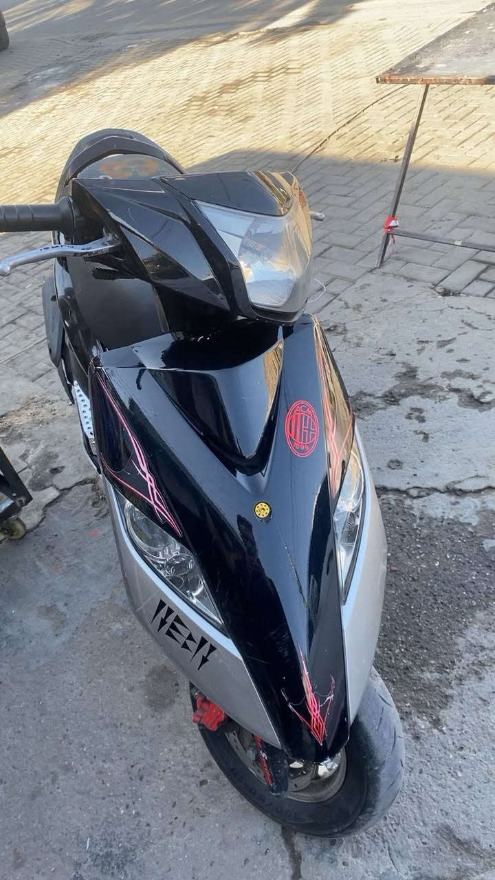 السلام عليكم ماكس ثلعب مزودة من الخارج بوشه 58  نضيفه مثل متشوفون ب صورة  كلجات رياضي دراجه تخبل سعرها ب مليون و 50  و بيها مجال للشراي  غير تواجد فيس رقم صاحب الدراجه  *********** العنوان بغداد الاعلام الدوانم
