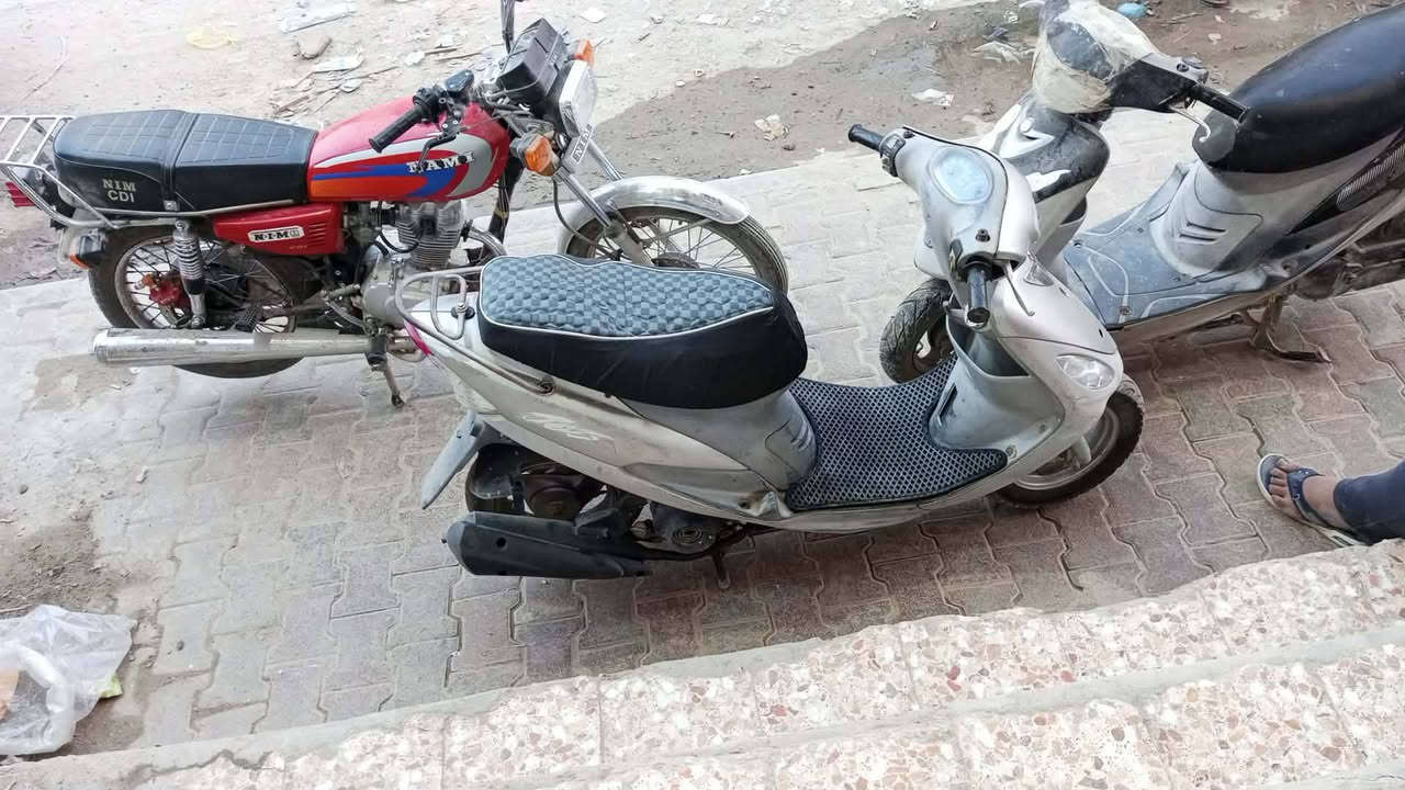 السلام عليكم دراجه ماكس منغولي للمراوس فقط 
دراجه مفتوحه تجفيت اصلي كفر بلاد ختم واحد وي المكينه اشاير لايت عالي ناصي هورن كامله مكمله سلف هندر 
دراجه جاهزه للمراوس فقط عنوان الديوانية مركز
الاستفسار متواجد خاص


**إذا كنت صاحب هذا الإعلان وتريد حذفه لأي سبب، رجاءا أرسل رسالة إلى الدعم الفني**