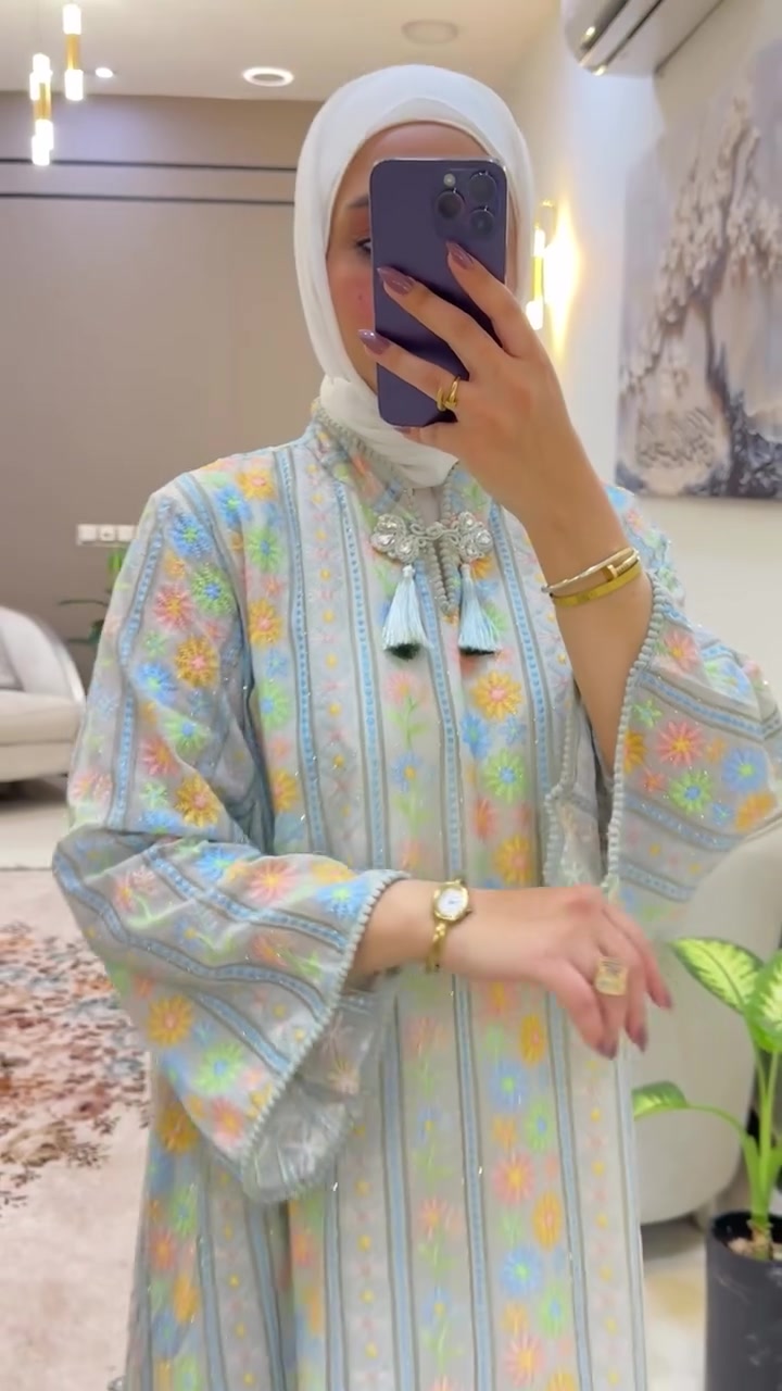الجمال في أدق التفاصيل.
متوفر بثلاث اللوان 
قياسات XL,L,M,S 
بغداد والمحافظات : خلال 24 ساعة 

للحجز : أرسلوا صورة المديل + طول + الوزن للتاكيد من القياس المناسب.


**إذا كنت صاحب هذا الإعلان وتريد حذفه لأي سبب، رجاءا أرسل رسالة إلى الدعم الفني**