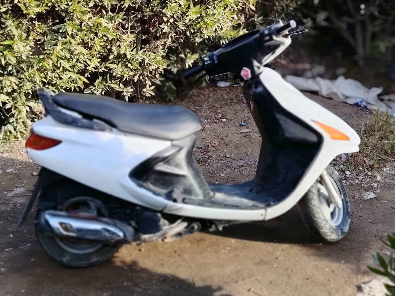 للبيع السعر ٣٥٠ الدراجة شغاله سلف هندر
مكاني حي الامام من جهة شارع ٨٠
اليسأل مفتوحه ماكو مامفتوح بهالسعر 
***********
