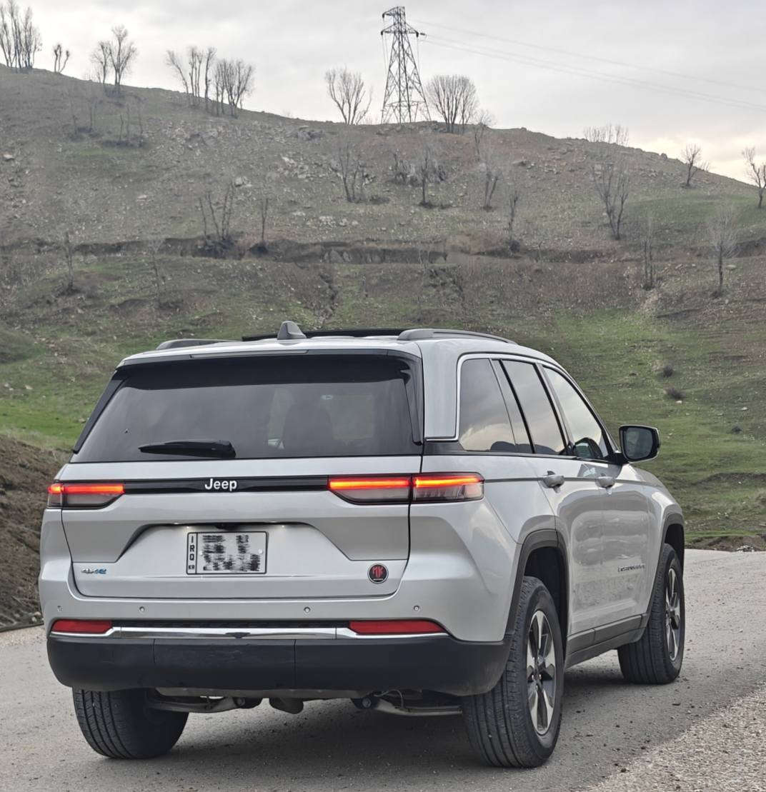 jeep grand Cherokee  4xe 2024 full
☎️;  0️⃣7️⃣5️⃣0️⃣3️⃣1️⃣0️⃣7️⃣1️⃣9️⃣6️⃣
جیپ گراند چیروکی 2024 4xe هایبرید فول
ماوه‌ی رویشتن : 24mil ره‌قه‌م شاصی به وینه دامناوه
کلین تایتڵ  نوقته‌ بویاغ و قوپی نیه
سیاره‌که به‌نزین و هایبرید و الکتریکه
تایەی تازە حجم ٢٠
کشن جلد و هیتر
شاشە گەورە 
پانۆراما .. رادار..حساس..خه‌تی جاده
ره‌قه‌م و حه‌زه‌ی نوییه ره‌قه‌م  اربیل
سعر : 345 $
ژمارەی مۆبایل : ***********
عربی........
جيب جراند شيروكي 2024 4xe هايبرد
• كلين تايتل..بنزین..هایبرید..الکتریک
• رنكات قياس 20
• شاشة كبيرة
•کشنات جلد .. هیتر
• سقف بانوراما..رادار ..حساسات
• سيارة جديدة رقم اربیل
• السعر: 345$
• رقم الموبايل: *********** أربيل, العراق
