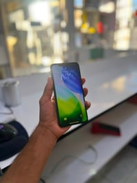 ايفون ١١ برو ماكس • ٢٥٦ • ظهر مكسور
