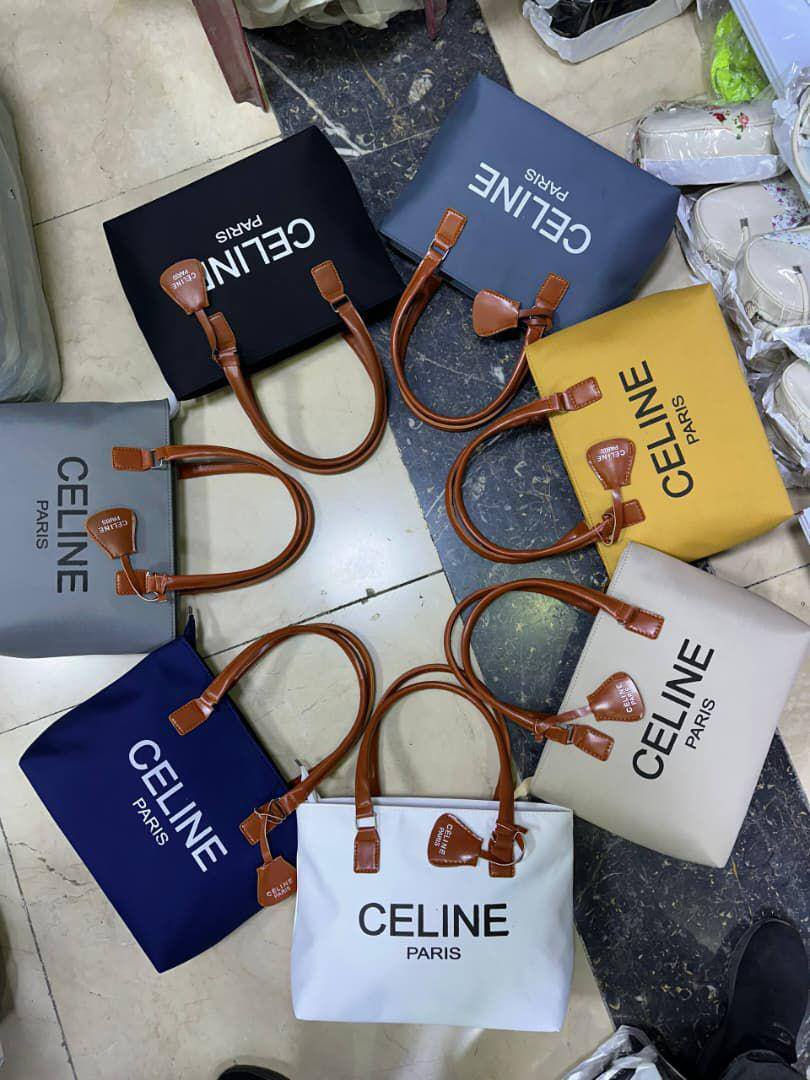 حقائب نسائية كوالتي عالي موديلات تجنن والأسعار مناسبه عروض اليوم تجنن السعر القطعة 5الاف التوصيل الجميع محافظات العراق بس 5الاف التواصل معنا ع واتساب ***********
