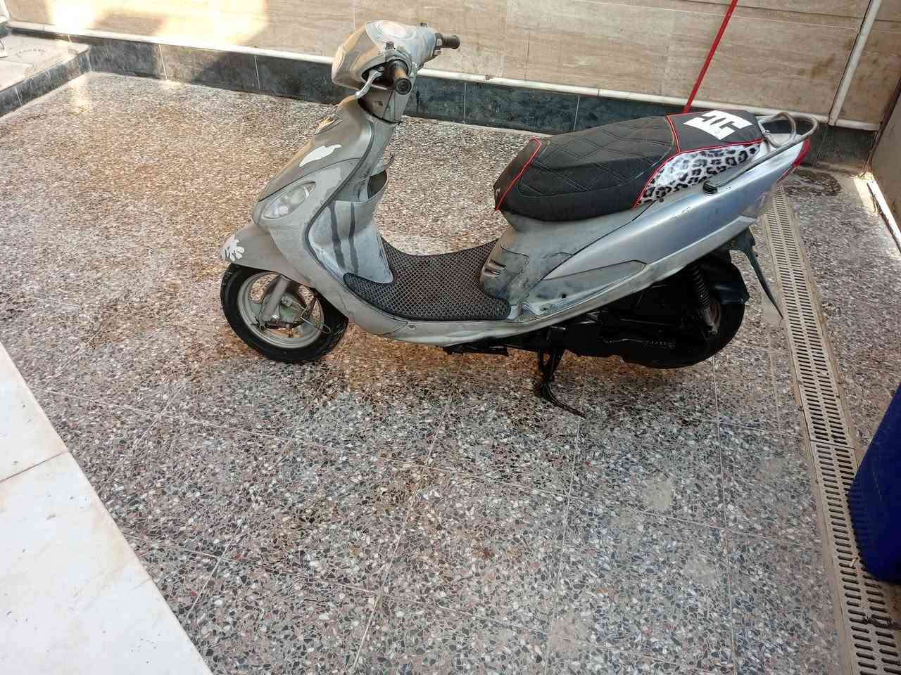 سلام عليكم حبايبي ماكس منغولي دراجه جديده حيل وكفاله عامه كلاه بلادي وختم واحد وسعره حلو كلش شراي يتصل واني بخدمة ***********
