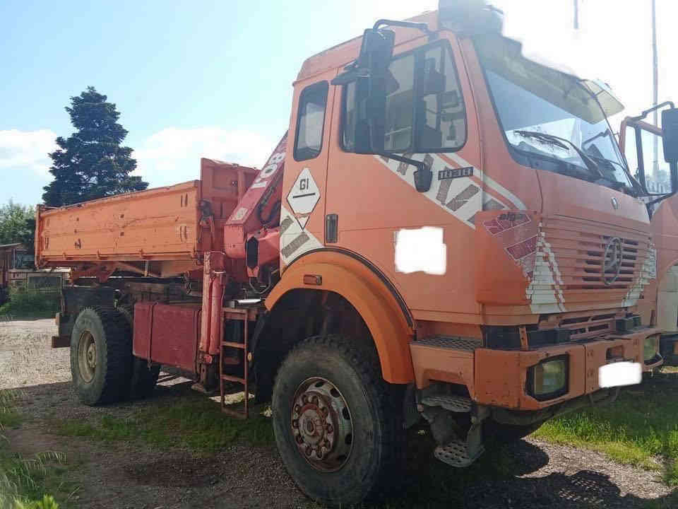 .. السلام عليكم .... اللهم صَلِ على محمد وال محمد.. 💐
 .. مرسيدس تك قلاب …. 4x4 …. حجم 1838 …. ألبي …. موديل 1993 …. 8 سلندر …. وارد أوروبا …. 🇪🇺 …. 
🌷معرض (( يوسف شاحنات أوروبا )) .... العراق …. بغداد ...جرف النداف قرب الشركة العامة للسيارات🌷 ...للأستفسار الاتصال او الواتس اب .... بالأرقام 🔸(( 009647827373586 ))    
         يوسف _ العراق
               (( 00491631797848 ))🔹
                 ابو يوسف _ ألمانيا
.... نرجو الأنتباه .... أوقات الأتصال من .... الساعة 9 صباحآ حتى 10 مساءآ ..
