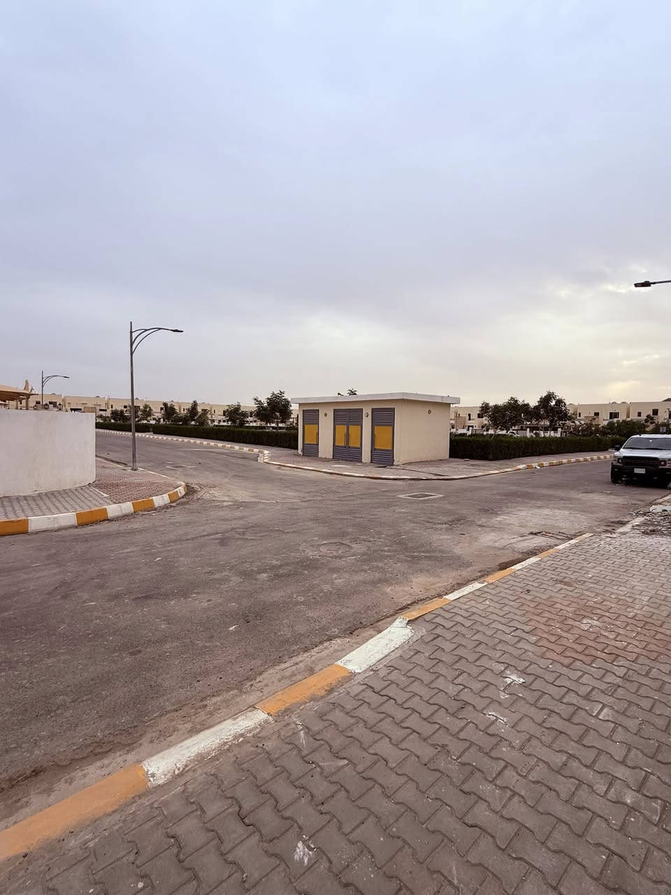 🏠دار للبيع 

مجمع بيتي السكني الزون الثالث📍
على حديقة
جاهز للسكن 
المساحة 200 متر (گاردينيا)
مساحة البناء 160 م
المقدمة 90 مليون  

يوجد عروض اخرى في مجمع بيتي السكني 

☎️للاستفسار عن هذا العرض او باقي العروض

 ***********
***********

📍نستقبل جميع العروض داخل وخارج المجمع
