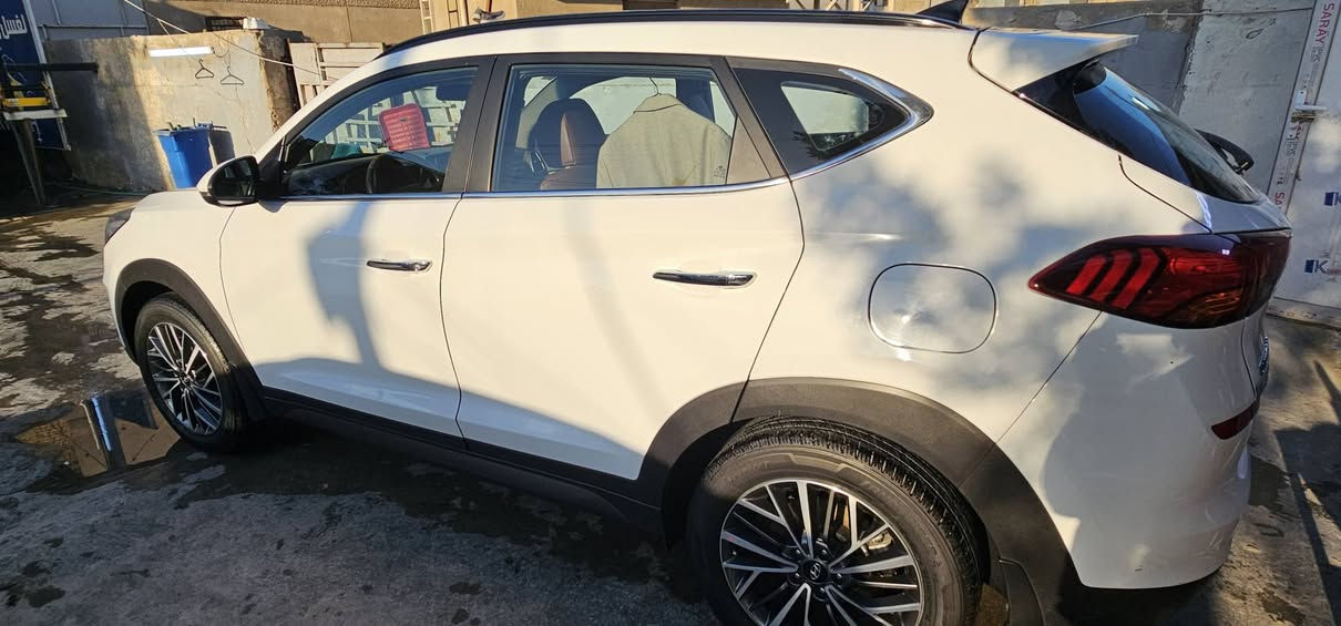 لسيارة مكانها بغداد
٢٢٨ ورقة وبيها مجال 
***********
