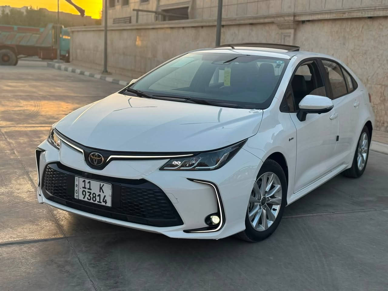 كورلا فول هايبرد شكل خليجي سياره اخت زيرو و موصفات فول موديل 25
خمس كامرات 
لد امامي و خلفي 
كشن كهرباء 
كشنات جلد اسود مطعم ب برتقالي بلادي 
سبايدر خلفي بلادي 
سلايد روف 
رادارت من كل اتجاه 
بصمه و اتو هولد 
وباقي موصفات معروفه 
مكاني بغداد حي الاعلام 
سياره كفاله عامه و هاي موصفات قليل تجي ب كورلا وقبل ما تتصل اعرف شكد سعر زيرو الفول اخت هاي ناشره 
الاتصال ع رقم ***********
