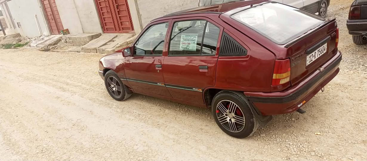 كاديت موديل 91 كير مكينه شرط كابون بنزين بيها سياره تحويل فقط بخ جمالي***********
