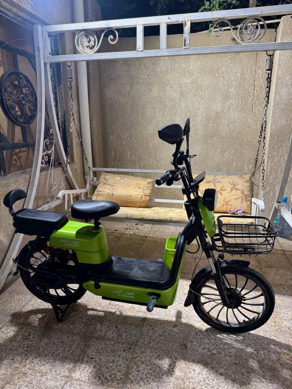 السلام عليكم 
دراجه شحن قياس 20 لون زيتوني اربع بطاريات بريك امامي خلفي سرعه حقيقه 60 لايت عالي ناصي السعر 300 مكاني بصره خور الزبير الرقم ***********