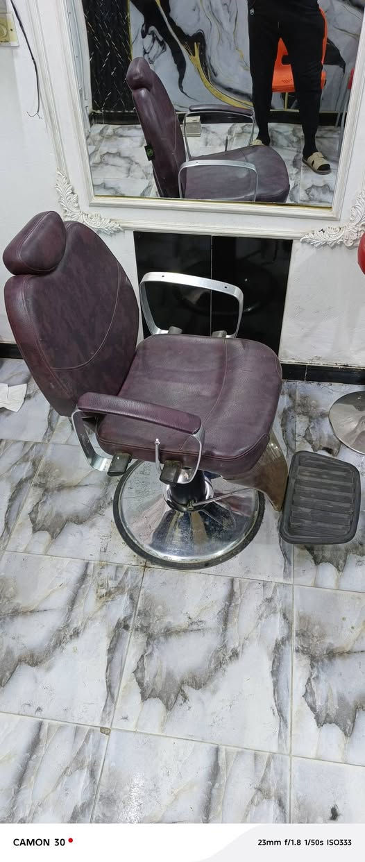 حبايب كرسي حلاقه نظيف كلش 
اليريده بي خير ويدلل *********** مكلف بالنشر
