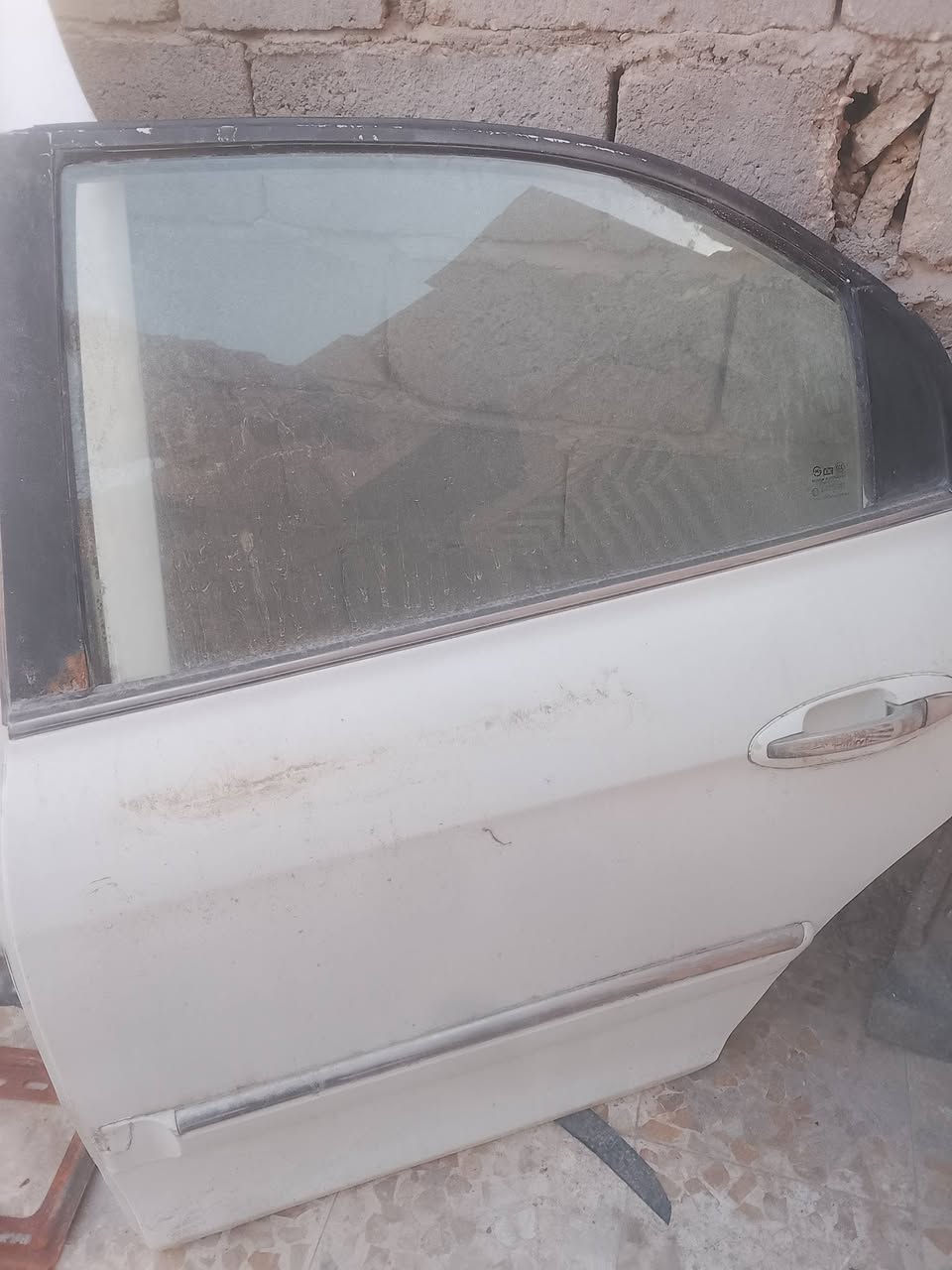 سلام عليكم بيبان مال ابتمه ثلث بيبان البيض كاملات 150 اربع بيبان لون ذهبي كاملات هنه وبطاينهن 200 وبنيد مال سوناته ب50 وجوملغات مال سوناته زوج ب70 مكاني بكربلاء *********** رقم الواتساب ***********
