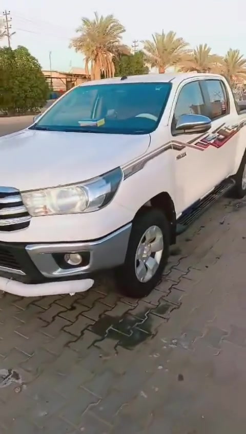 للبيع هايلوكس 2020 كاز سنويه منتهيه مكينه كايمه بيها باب وجاملغ مبدلات بدون ضربه دواخل بس الباب والجاملغ مبدلات ضربه بسيطه السعر 190 وبيها مجال العنوان البصره القبله للاستفسار لاتصال على الرقم ***********
