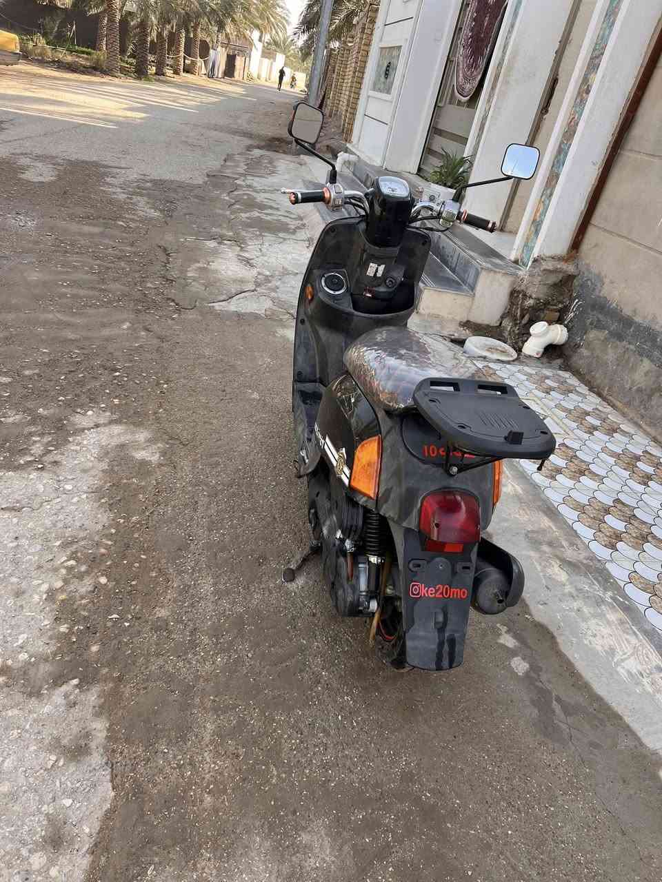 السلام عليكم دراجه بوليس استوه طالعه من الرنبه برغي ما مفتوح بيه مكانه واسط قضاء الحي  ***********
