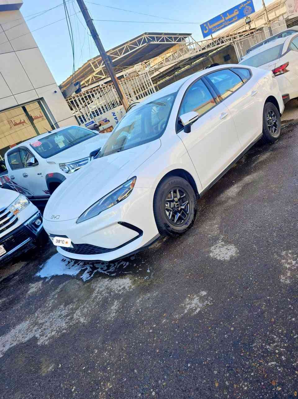 السلام عليكم للبيع BYD
سيل 5  2025 رقم بغداد
مكفوله كفاله عامه 
 وياها بصمه وكارت 

العنوان بغداد 
***********
