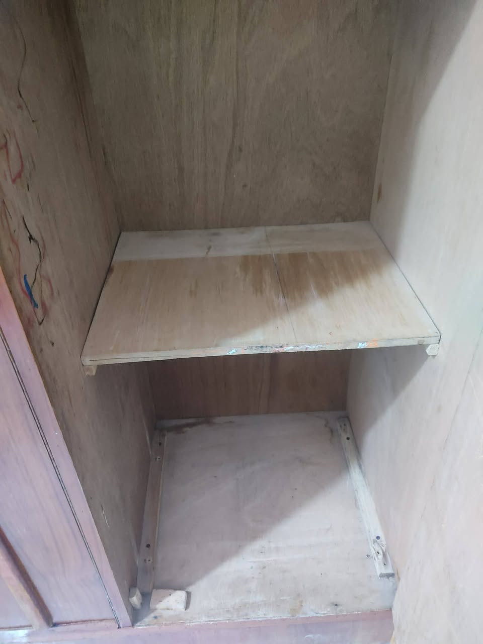 للبيع قنصور خشب عراقي السعر ١٣٠
العنوان موصل حي السماح


**إذا كنت صاحب هذا الإعلان وتريد حذفه لأي سبب، رجاءا أرسل رسالة إلى الدعم الفني**