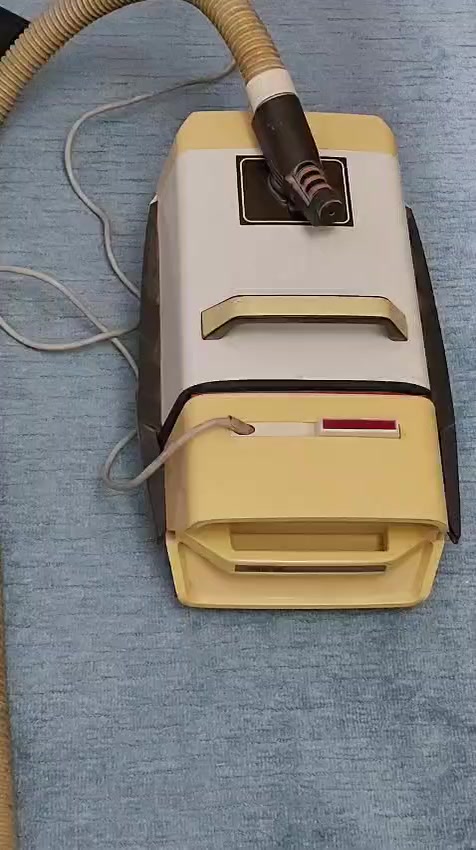 للبيع بدون توصيل
مكنسة فلبس هولندي الاصلي 
مالت السبعينات 
شغالة ١٠٠% على وضع الشركة 
السعر على الخاص


**إذا كنت صاحب هذا الإعلان وتريد حذفه لأي سبب، رجاءا أرسل رسالة إلى الدعم الفني**