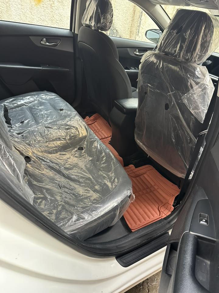 ( كيا سيراتو / خليجي / موديل 2020)
( الدولية العراقية )
مكفولة كفالة عامة حتى من البارد من دعامة الخليفة الى دعامية الامامية بدون صبغ بدون بارد بدون تبديل بدون كلشي كفالة عامة من ( كير AT / وميكنة / وتبريد/ وصدر)
رقم بغداد الجديد بااسمي تحويل ثاني يوم سنوية وهزه وفحص وارقام كله جديد مكينة ( 1600) دوش برغي ممفتوح بيه
( ماشية  66 الف كيلو متر فقط )
_
_شاشه كار بلي 
داخل اسود
ملاحظه السونار المندلاوي  مرفق مع الصور 
بيها ع كد شبر بالدوسه 
ورصات بالباب الخلفي 3 رصعات ممبينات 
السعر 160 وبيها مجال قليل 

‭***********‬
