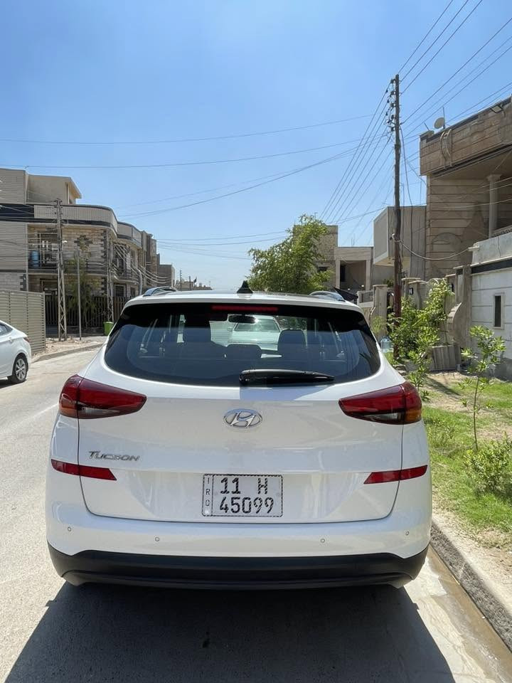 السلام عليكم

للبيع توسان 2019 خليجي شركة الكاصد رقم بغداد الدولي الجديد هزة وسنوية جديدة بأسمي 
فول مواصفات للأخير 
عدا الجلد 
بصمة تشغيل بصمة ابواب ترحيب 
٣ انضمة قيادة كراسي كهرباء
شاشه أبل كار بلي
شاحن  وايرليس 
٢ لدات امامية 
محرك ٢٠٠٠ دوش كفاله 
اي بي اس
فول تحكم ستيرن
حاجب نهاري كشافات زينون 
حساس امامي حساس خلفي
كاميرا خلفية مري شفط
سايد بريك بل رجل نضام ترحيب
ويل ١٨مخرج Aux مخرج usb لد امامي لد خلفي بردة خلفية 
مثبت سرعة مري شفط اشاير بلمري قطعتين تبريد السيارة جديدة وعلى ايدي 
السونار موضح بالمنشور وبيها بارد اصبعين جوة قبق البانزين السيارة بدون قطرة صبغ 
السعر 192 وبيه مجال 
مكاني بغداد /البياع / حي الأساتذة 

***********
