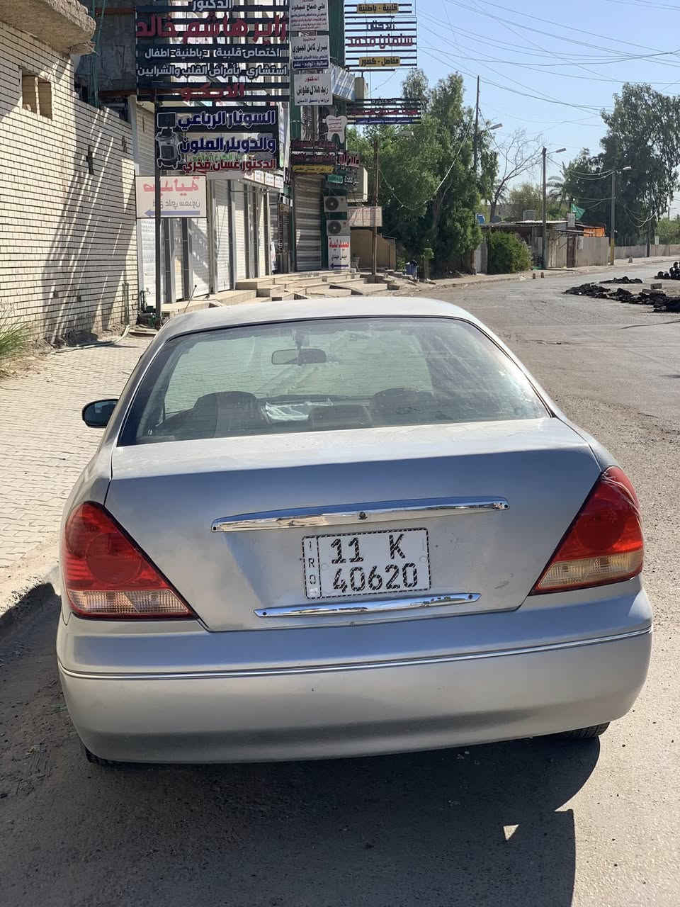السلام عليكم 

نيسان سني موديل 2004
مرشوشة للجمالية رقم بغداد الدولي هزة جديدة مداور ثاني يوم تبريد ثلج ❄️ بيها نواقص الايت ضعيف والدبابات الورة تعبانة 
ترايها للبصرة كير ومحرك وتبريد مكفولات

ترهم مراوس 

السعر 67 وبيها مجال 

مكانها بغداد ***********
