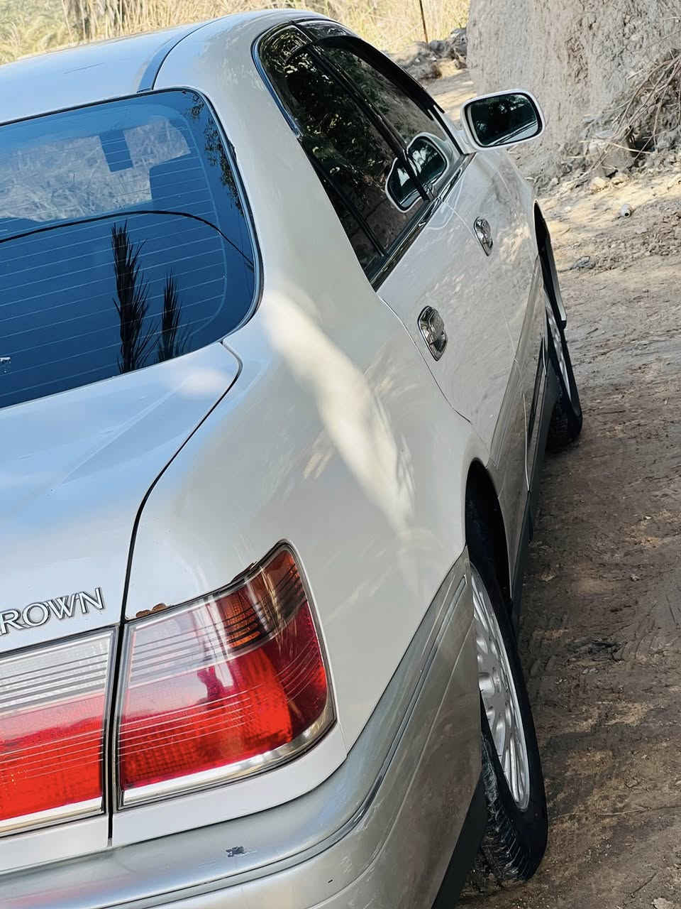 ملكه دخول جديد كصة جنطة متؤم ارقام وسنويه اصلي طبق الأصل مكينه ديڤور الكبير 
 كشنات كهربائيه
 ثلاجه 
ستيرن كهربائي
 تبريد ثلج 
اربع دكم
 شاصي 75 
حداديه تخم تاير سياره جاهزه للأخير 
السعر 35 وبيه مجال 
مكان الشطره ***********
