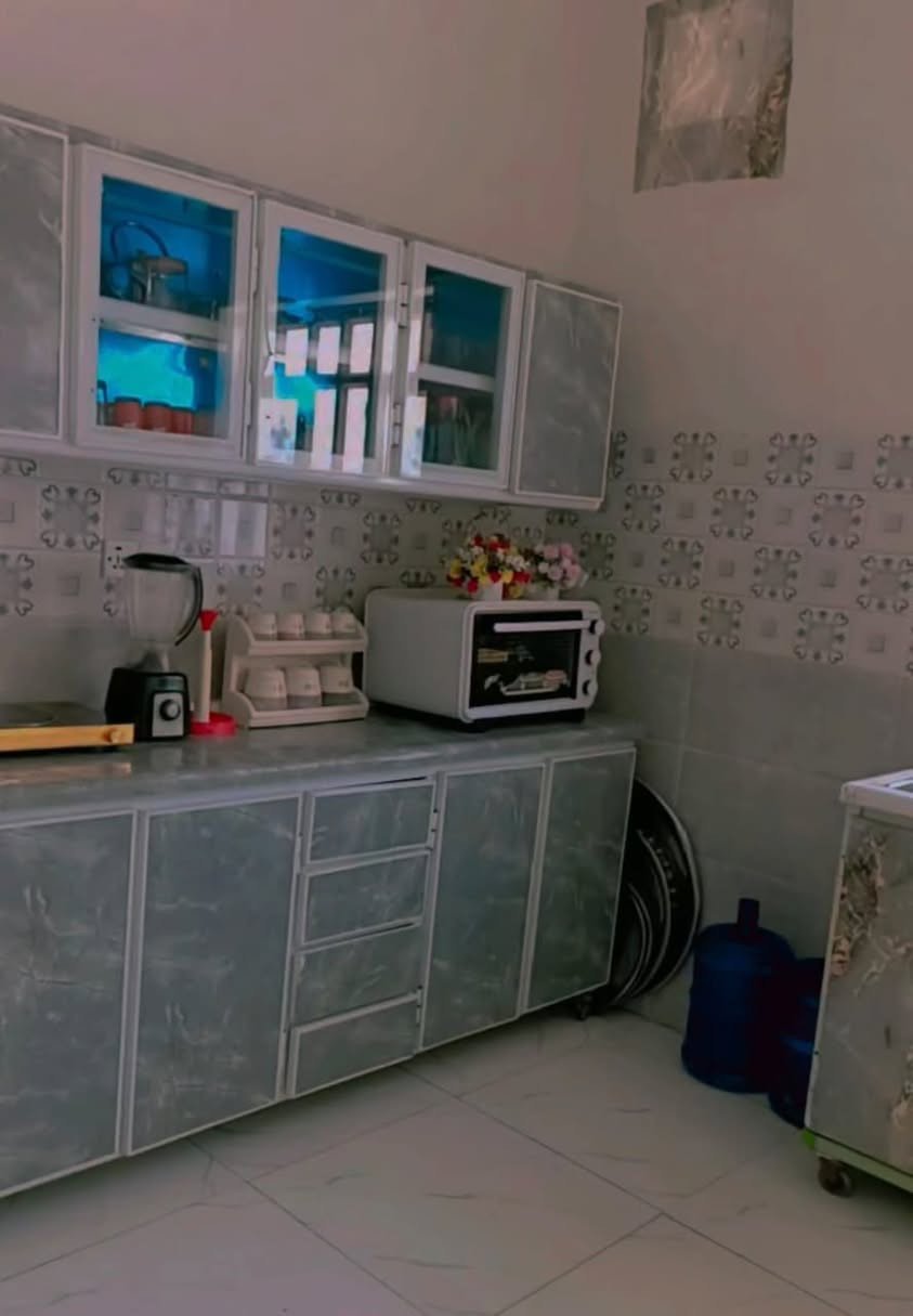 السلام عليكم 
كاونتر اللامنيوم للبيع 3قطع
للاستفسار الاتصال على الرقم 
***********
