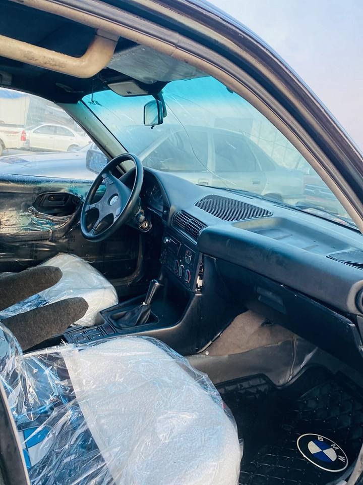 سەرەتا بەناوی خوای گەورەو میهرەبان🤍
bmw e34 525i abs 1992
ڕەنگی سەوز 
مۆدیل ١٩٩٢) پشت و پێشی و دۆسیە کروە بە m 
٥٢٥ گیر عادی مەکینە کەپس 
پێش گەورە و لیت ئالقە لۆک ویلی و تایەی لۆکی زۆۆر جوانی لەسەرە
عام پەمپ بۆ جوانی 
٤ جام کارەبا و قوفل مەرکەزی 
ئاڕم پلاستیکی هەولێر بەشەرت 
ئاوێنەکانی کارەبایین 
گێر و مەکینە و  ئاڕمی و بڕوە و موس و هەموو گیانی بەشەرت مالێ دۆستە و سەیارەی مەعرەز نیە 
سعری ٤٢ گەڵا و مەعامەلەیەکی برایانە 
ناونیشن ڕانیە 
لەگەر رێزام بۆ ئادمین❤️
ژەمارە مۆبیلا *********** 
*********** واتسئاپی له سه ره رانية, السليمانية
