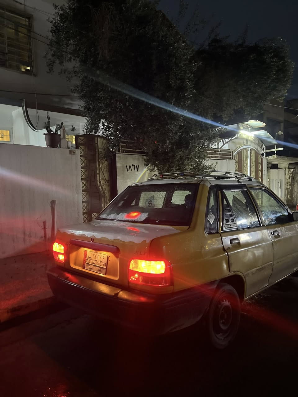 السلام عليكم للبيع او مراوس حسب لقناعه 
سايبه 2011 دشبول نفخ 
مكينه مازدا جديدة 
وكير جديد 
طخم امامي وطخم خلفي بشرط 
ستيرن جديد 🆕 
هيئة 200 الف 
غرامات صفر 
كاربون بانزين بيها 
سنوية عظم ما ساقطة 
بجم زينون عالي وناصي كلو جديد 
بك لايتات جديدة وايرمنية شغاله 
تدفء شغاله 
الشرعي بل موصل شرط التحويل 
السعر 23 وبيها شويه مجال 
*********** واتساب موجود 
مكاني موصل ايسر حي البكر
