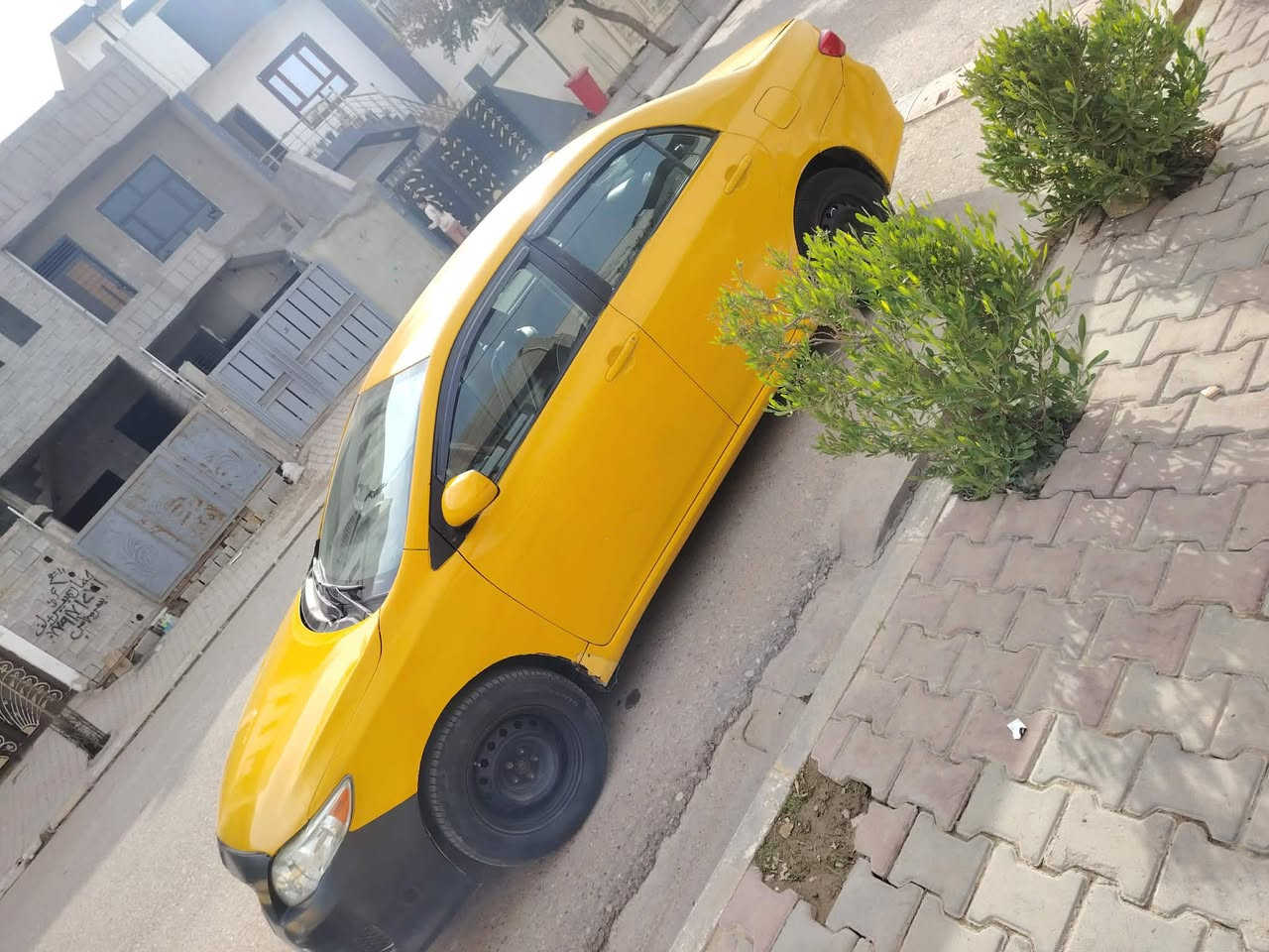 السلام وعليكم كورلا موديل 2010 
السياره مرتجيه على صفحه السكن صفحه السايق التكم بدون معجون اني ابيلعك مكلوب شرط الكص والشواصي السياره رقم جديد سنويه جديده حته براءة ذمه مسوي بيها من النقابه بوجهك للمرور تحول السعر 76 وبيها مجال للطيبين ***********
