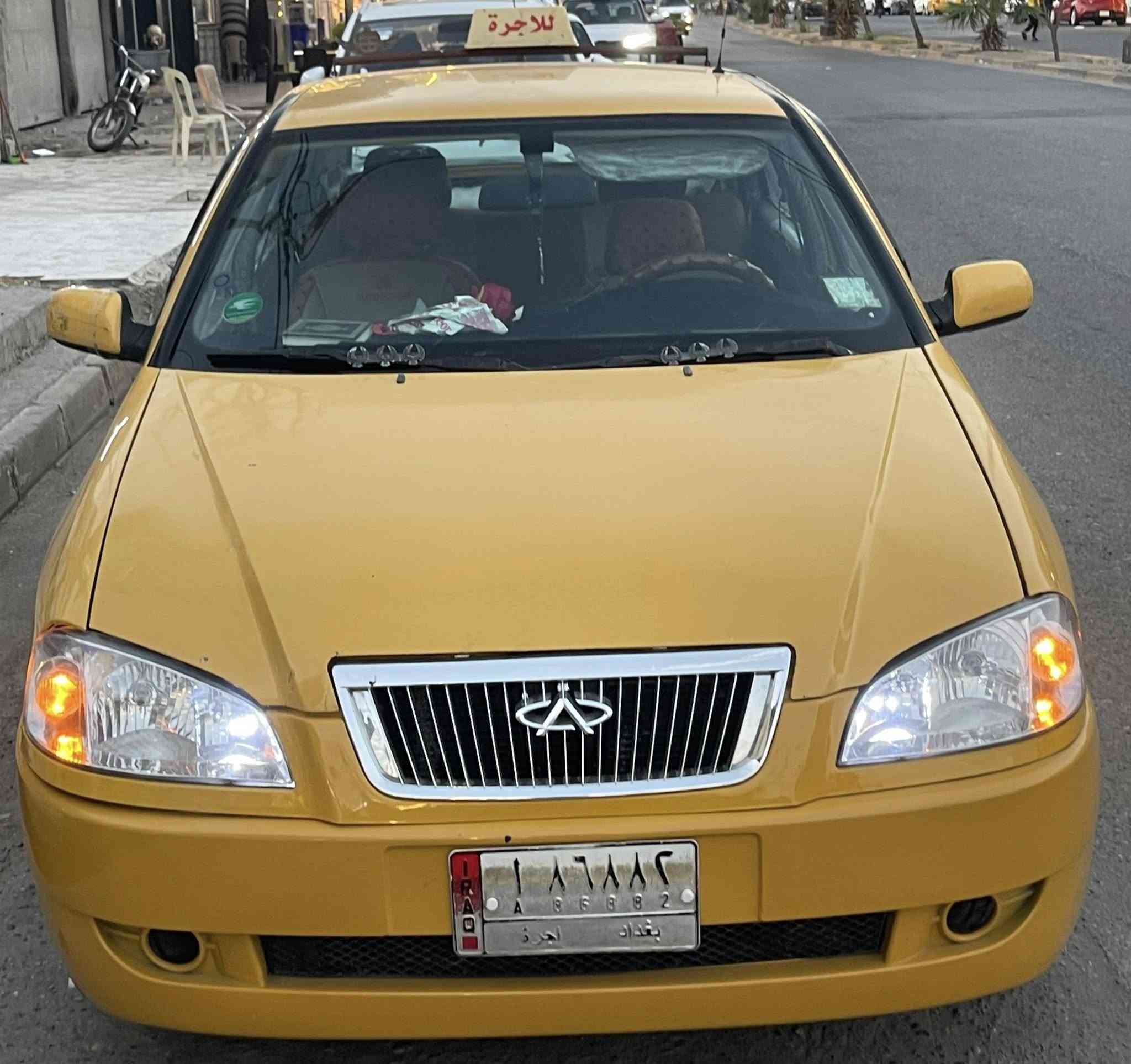 ‏سيارة كوين كربون بنزين مكينة قير يارس طقم تاير جديد تايس دوشة جديدة تبريد فول شغله وانزل على الشارع عنوان موصل سنوي بشهر الاثنا 12 تسقط200/11 السعر34 بيها مجال/***********
