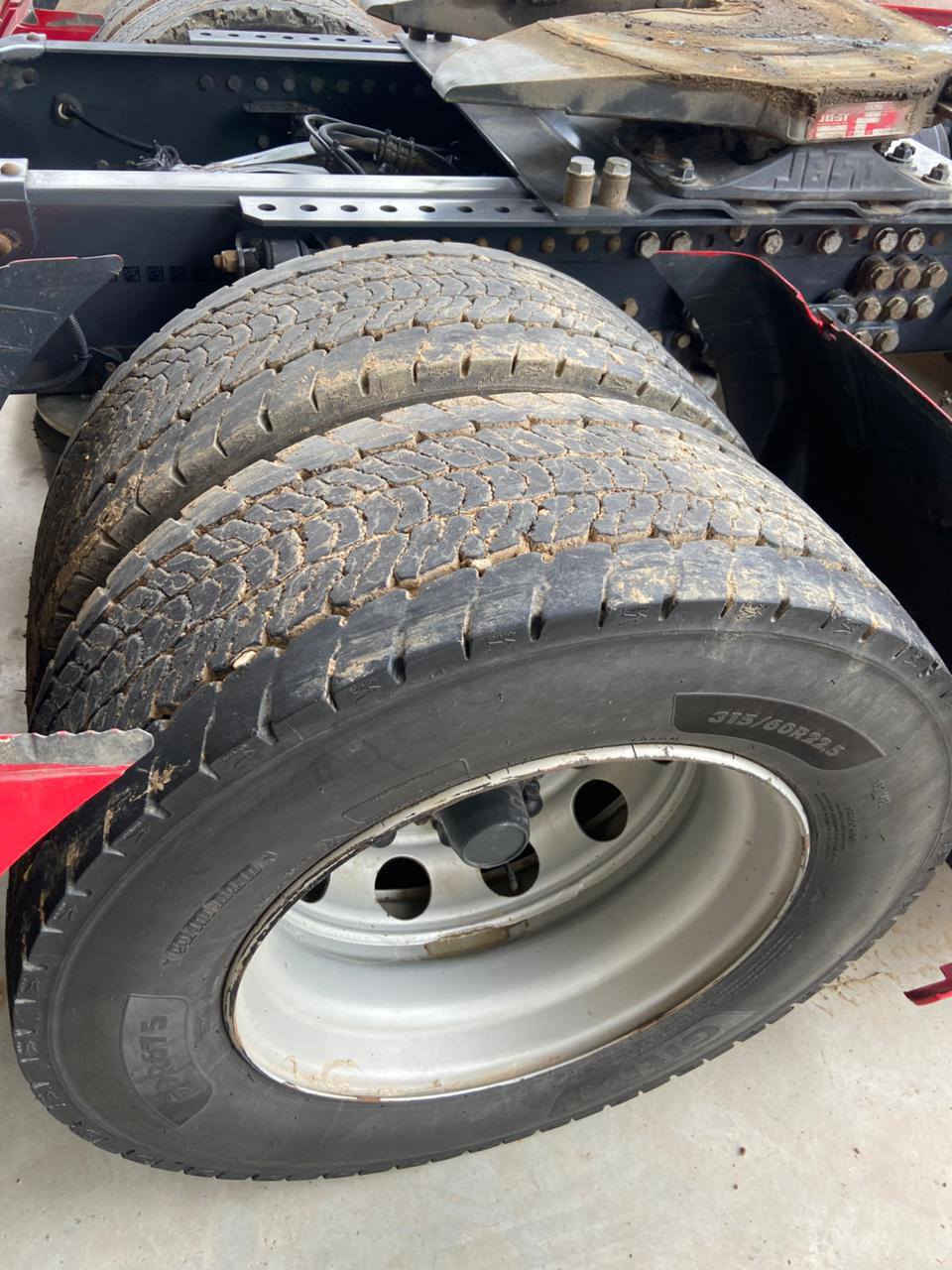 السلام عليكم للبيع زوجين تايرات اكسل حجم 60 انتاج 2024/جديدات شراي اتصل (***********
