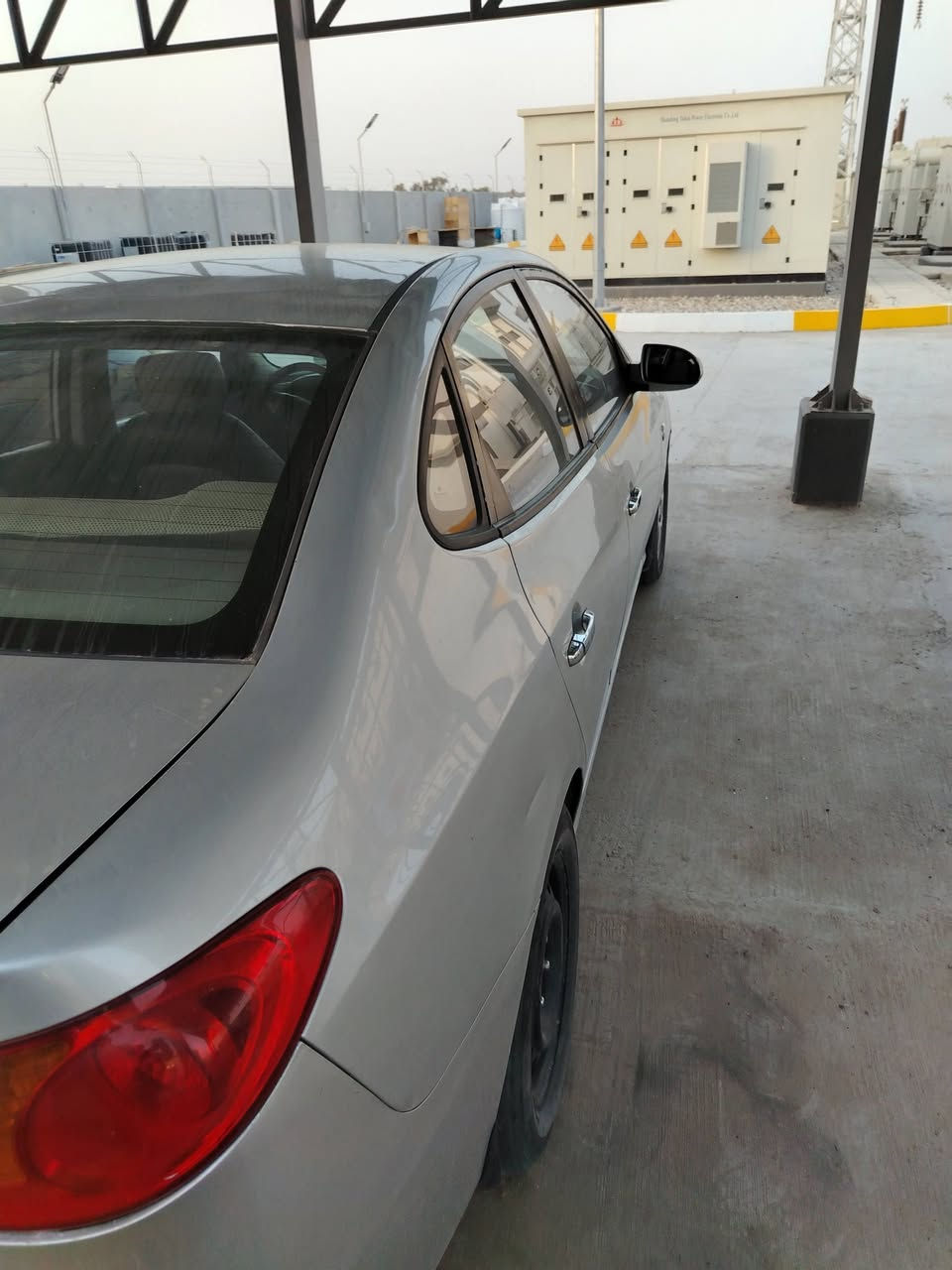 الانترا موديل 2008 الرقم انكليزي بأسمي بيا صبغ قطعتين جاملغ امامي يساروباب خلفيه يسار السعر95الاتصال ***********
