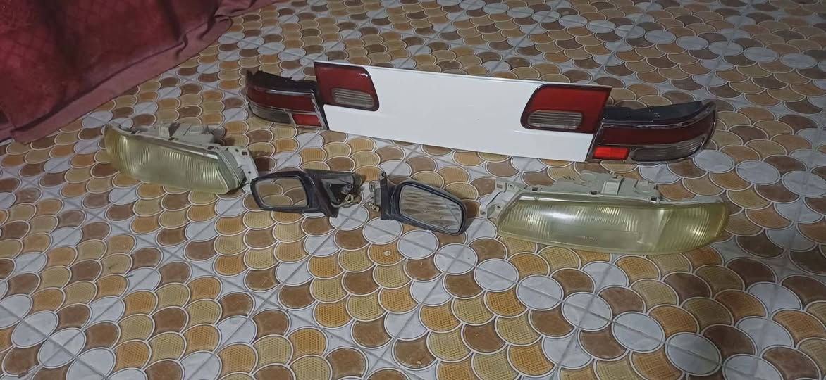 السلام عليكم اغراض سيفيا 95 و96 كلهن حاويه اليحتاج يتصل *********** أو ***********. الخط الثاني بي واتساب
