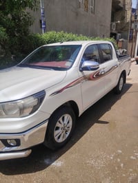 تويوتا هايلوكس ٢٠١٦ اوتوماتيك للبيع او مراوس شركة ساز للاتصال 07705861...