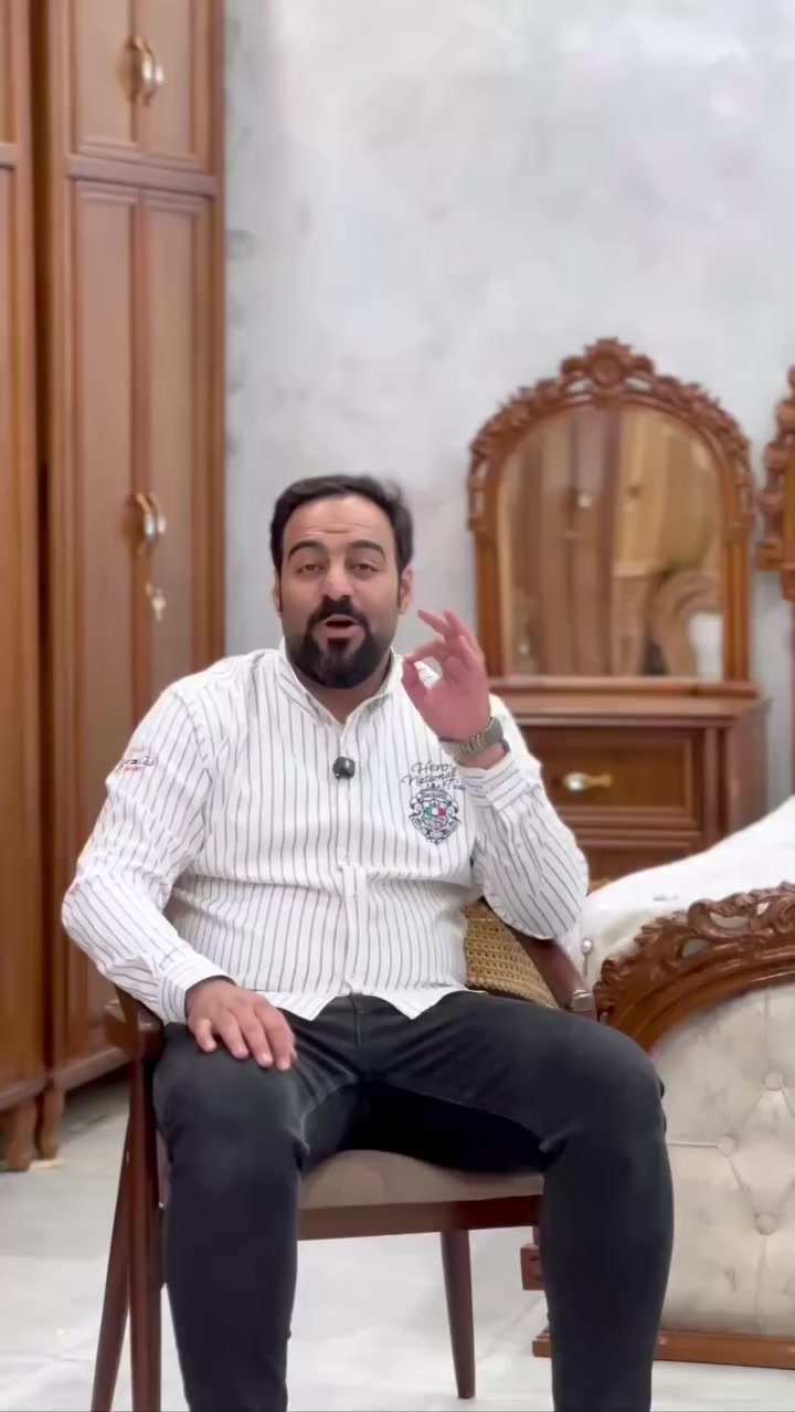 موديل سومر 

نجارة عراقية ضمن وجبة الدرجة الممتازة 

السعر 4 ملايين و650 الف فقط

غرفة 6 ابواب طابقين ملحق 

داخل وخارج صاج طبيعي 

الرجله صاج طبيعي 5 ملم 

الداخل صاج طبيعي 4ملم

كل الغرفة لوكنز ارجل خشب زان مرتفعة عن الارض

كل الغرقة دنگ خشب جاوي 6سم

لف الابواب والمجرات خشب زان

تاج الچرباية والمسز خشب زان

الحشو الداخلي خشب چام

السرير خشب رگم لوح چام 6 ارجل ثقيل

كل الابواب نرماذا شريطية على طول الباب

تقطيع داخلي مكثف بكل الغرفة 

شازلون وطابورية اضافيات

ارتفاع الكنتور 253سم

عرض الكنتور 354سم

عرض زاوية الملابس 94سم

يعني الكنتور وزاوية الملابس ضلع كامل 448سم

السعر 4650 فقط

شركة الأفراح للأثاث العراقي 

البيع بالنقد وبالأقساط
‏
غرفة نوم- اطقم قنفات - مفروشات - اخشاب تصنيع الأثاث 

‏العنوان محافظة واسط قضاء العزيزية قرب كراج بغداد مقابل مقهى حوران

‏التوصيل والشد مجاني إلى جميع محافظات العراق

‏خدمة استبدال الغرف العراقية القديمة بغرفة جديدة مع الاتفاق على الفرق

‏ خدمات ما بعد البيع لمدة سنة مجانية

 ***********

***********

***********

***********

***********

***********
