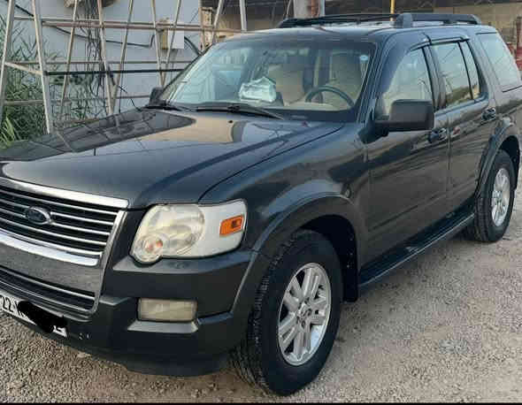 السلام عليكم فورد اكسبلور سبعه راكب شركه نيڤا للبيع فقط
موديل:  2010 تدفئه وتبريد ثلاث قطع شاشه وكامره حجم المحرك: 6 سلندر 
‏ بدون ضرر او صبغ (كلين)
كير محرك كفالة بدون اي نقص‏
سعرها 115//// بيه مجال قليل السوك كلشي بي ////  تعال شوف بعيونك اني خادم الك // مكان السياره سامراء////// ***********
