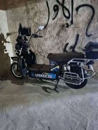 موطور شحن البيع بعده جديد فقط بطاريه واحده كاعده رقم صاحب موطور 078050...