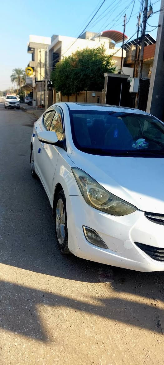 السلام عليكم
النترا 2012 Gls اعلى فئه 

للبيع او مراوس 

رقم بابل 
فول عدا البصمه 

 لون ابيض 

نوع المحرك :1800 دوش

 مكينه  مفتوحه الحمد الله لا نقص ولا تبخير

مواصفات معروفه 

نظام ECO

اشاير بلمري

فتحة سقف

كامره خلفيه 

تبريده شغال ما بي نقص 

تحكم  ستيرن جهتين

جنطه دكمه

دبل سويج

 بيه ٣ قطع صبغ بدون دواخل

سياره كامله من كلشي 

احسن دهن وبانزين محسن

بيه نواقص بسيطه كلش

سوناره موجود

مكاني حله

 سعر 110 

استفسار اكثر  *********** واتس اب
