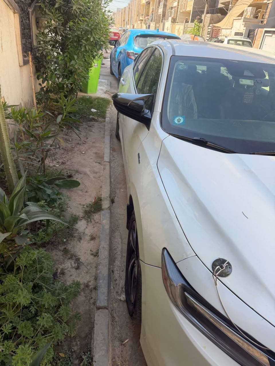 السلام عليكم ورحمه الله

هوندا انسايت 2022 هايبرد

فئه EX

محرك 1500 هايبرد اقتصادي

151 hp

تفويله تمشيك فوك 850 كيلو حسب دوستك

كير دكم

كير Electric cvt

كاميرا خلفيه

٣ وضعيات للكامره الخلفية

كاميرا جانبيه

رادار امامي

مثبت سرعه

شاشه جبيره

تدعم ابل كار بلاي اندرويد اوتو

اتجاهات ع عداد تطلع

تحكم ستيرن جهتين

[]

السياره ماشيه 108k
اقتصاديه وحلوه معروفه شنو الانسايت حادث السياره لا ماثر  مثل ما موضح بل صوره ع بطاريات لا عله منضومه الهايبرد  السياره   دعاميه 
وصار بيها حادث جوه قبق البانزين هنا بل عراق  
السعر 130
للبيع او مروس حسب القناعه 

مكاني بغداد بغداد, العراق


**إذا كنت صاحب هذا الإعلان وتريد حذفه لأي سبب، رجاءا أرسل رسالة إلى الدعم الفني**