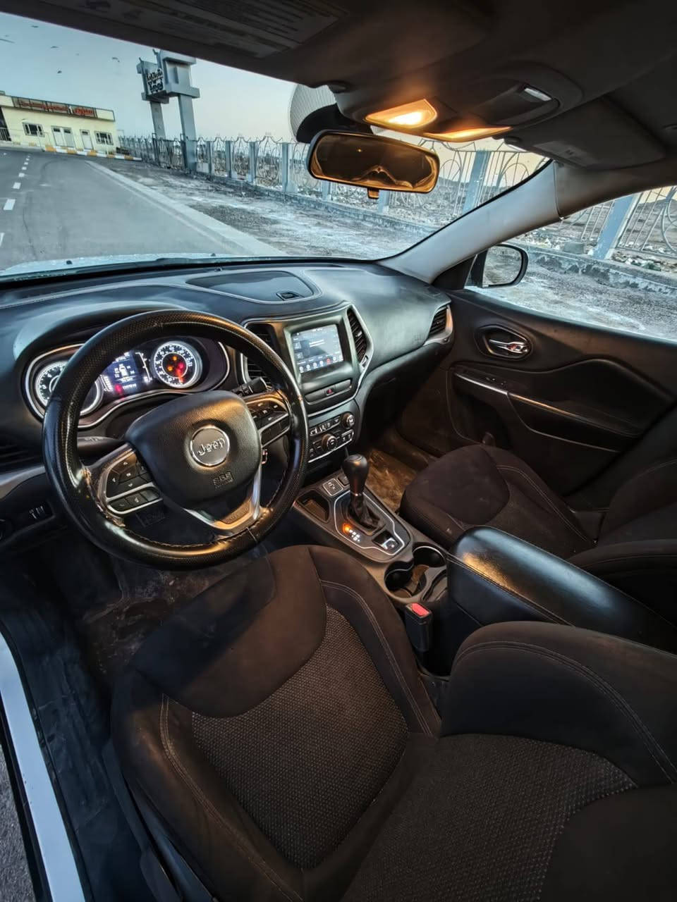 جيب 2019 امريكي السعر (105)(***********)
بيهه جاملق وبنيد بدون شواصي لغود كفاله محرك 2400 مكينه وگير كفاله تبريد ثلج حداده جديده تخم تاير جدد كهربائيات كلهه جاهزه السنويه الغايه 26عنوان السياره البصره *********** البصرة, العراق
